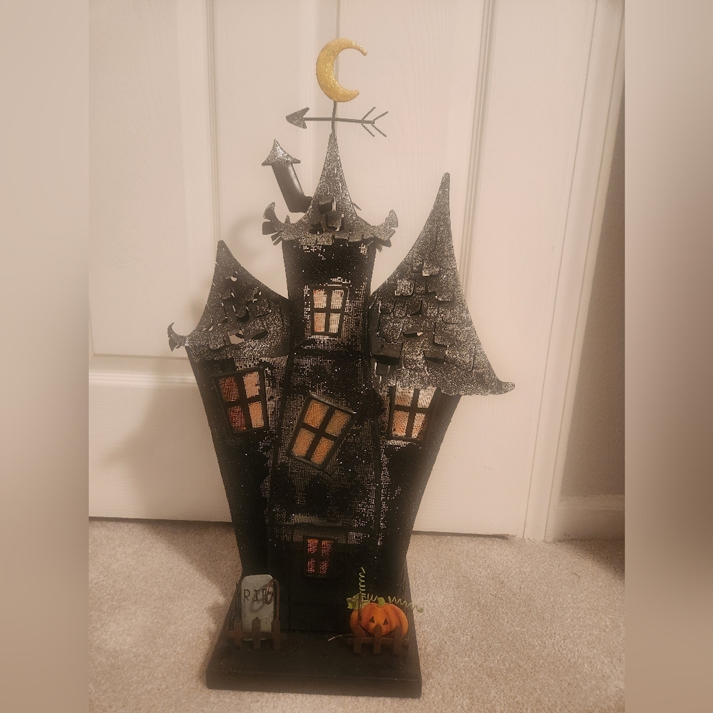 Halloween Haunted Mansion Decor